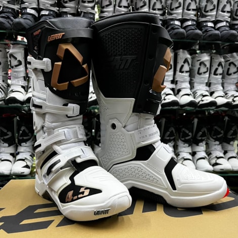 Segunda imagem do produto Bota Leatt 4.5 - Branco Preto Dourado