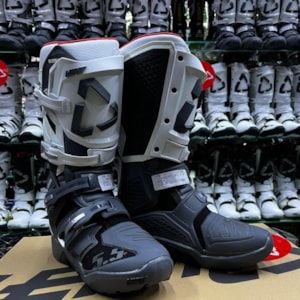 Segunda imagem do produto Bota Leatt 5.5 Flexlock Enduro - Branco Preto