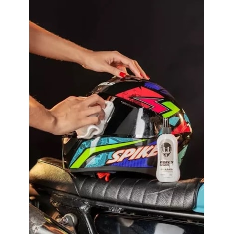Segunda imagem do produto Kit Limpeza de Capacetee Peels Guardian 3x1