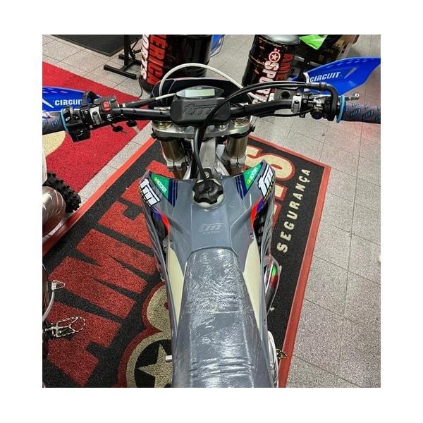 Product main image - f67993b3-4a01-4541-b5e3-98145bff4d60